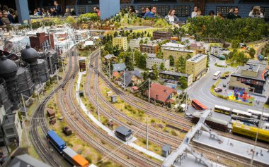 Grand Maket Rossiya, Rusya 'nın Saint Petersburg kentinde yer alan özel bir müzedir. 1: 87 'lik bir ölçekte tasarlanmış bir model.