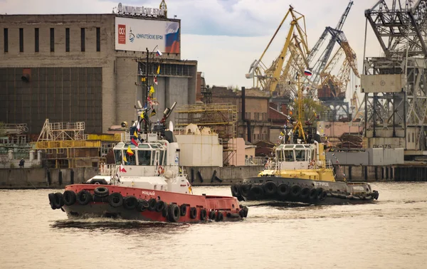 Saint Petersburg Russia May 2019 Dancing Tugboats Neva River Marine — Stock Photo, Image