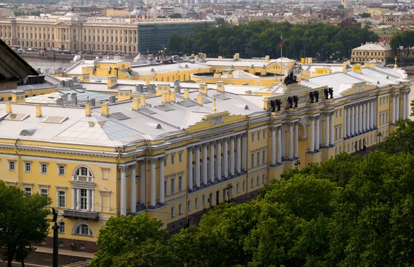 Saint Petersburg, Rusya 'daki Senato binasının manzarası