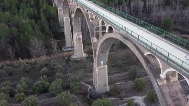 Veduta aerea del vecchio ponte — Video Stock
