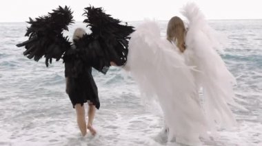 Meleklerin görüntülerindeki kadın modeller.