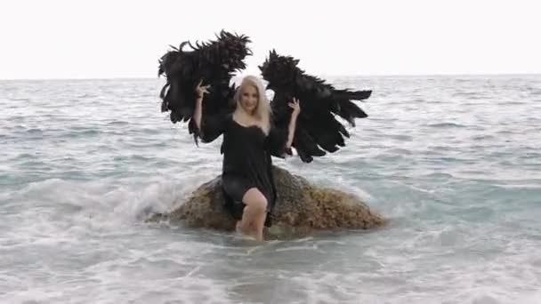 Female models in the image of angels — Stock Video