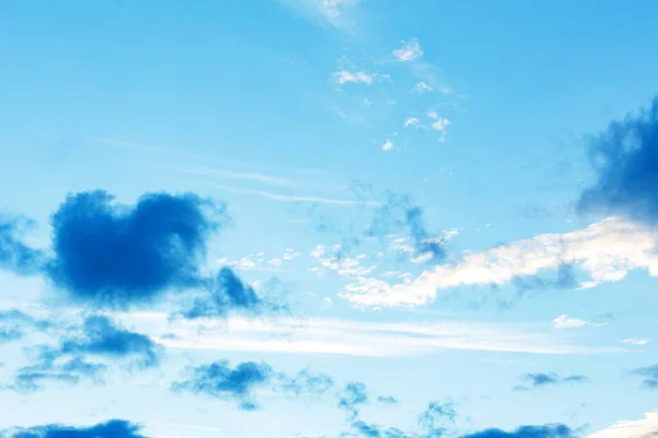 Cielo Azul Verano Con Nubes Blancas Belleza Puesta Del Sol — Foto de Stock