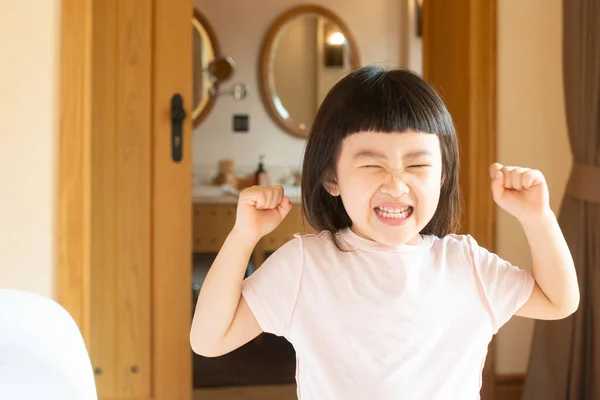 Asiatisch Süß Gir Lustig Aktion Beedroom — Stockfoto