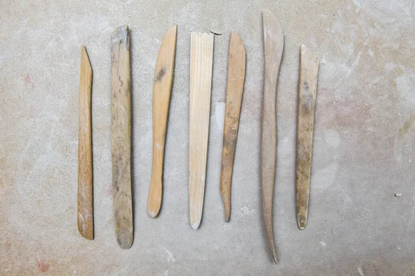 Wooden Pottery Tools Set Ceramics Studio Background — Φωτογραφία Αρχείου