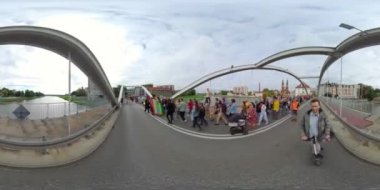 LGBT Onur Yürüyüşü 1-11-2021 Opole, Polonya. Renkli insanlar. Çeşitlilik topluluğu. LGBT bayrak festivali