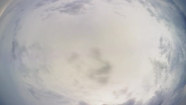 Timelapse Nature Cloud bakgrund. Vackert blått väder. Ljus grumlig sommar. Soluppgångens molnlandskap — Stockvideo
