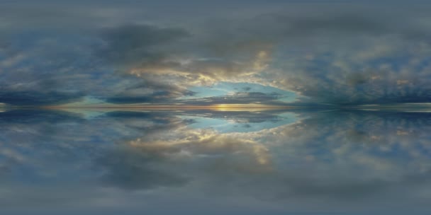 Cielo 360 espejo de fondo panorámico, naturaleza horixo nublado, lago aéreo de paisaje nublado esférico o mar — Vídeos de Stock