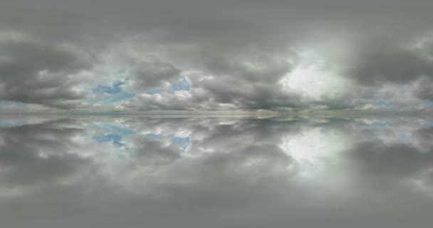 Obloha 360 rovnoramenné hdr sférické zrcadlo, panoramatické mraky prostředí mapa krajiny projekce — Stock video