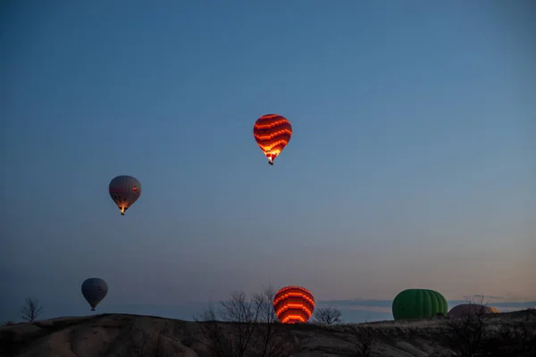 Volo Mongolfiera Cappadocia Turchia Palloncino Foto — Foto Stock