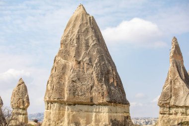 Kapadokya Türkiye 'de manzara. Türkiye 'de dağ vadileri gezilecek bir yer