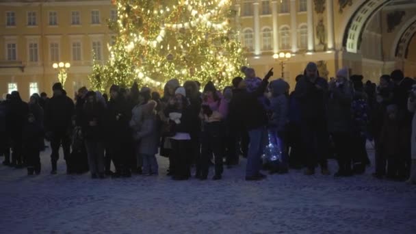 Petrohrad Rusko 2022 Lidé Chodí Náměstí Nový Rok Soumrak Městě — Stock video
