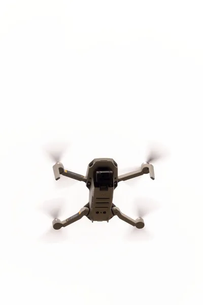 Quadrocopter Pequeno Voo Fechar Isolar — Fotografia de Stock