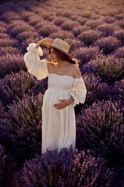 Pregnant Girl Hat Lavender Field Sunset — Stockfoto