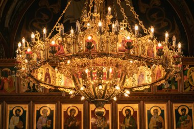 büyük bronz avize katedral Hıristiyan Kilisesi