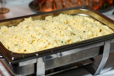 Kasede beyaz pirinç, yemek konsepti.