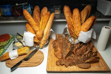 Makro fotoğraf ekmeği baget. Markette fırın ekmeği ekmeği.