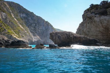Zakynthos, Yunanistan. Zakynthos adasının mavi mağaraları.