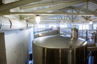 Fabrika ekipmanları alkol üretimi için