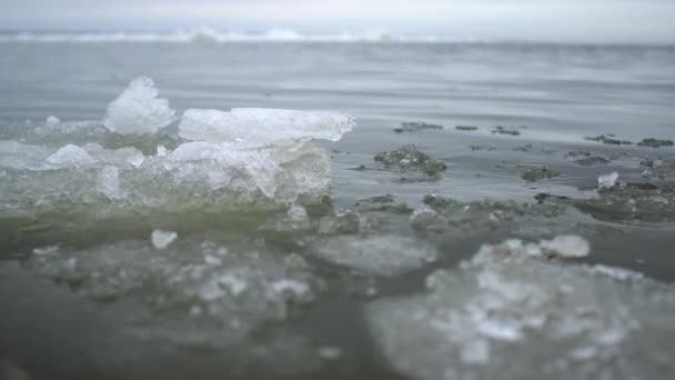 Movimiento Hielo Sobre Agua — Vídeos de Stock