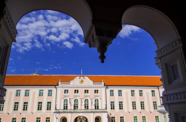 Vista Del Parlamento Estonia Riigikogu Lossi Plats Tallin —  Fotos de Stock
