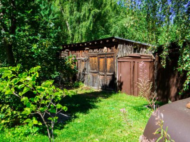 Kuzey İtalya 'daki Aosta Vadisi' nde geleneksel ahşap ev