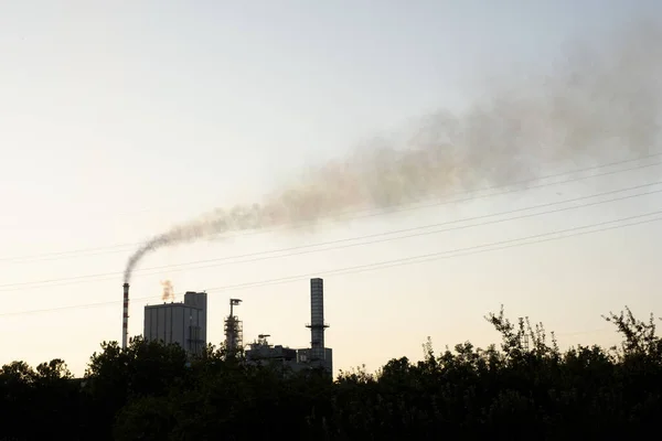 Pollution Produced Factory Gases Coming Out Chimney Industrial Area Thick — Fotografia de Stock