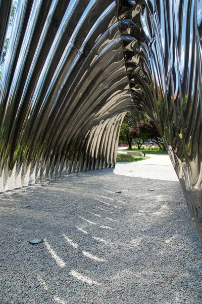 WROCLAW, POLAND - 16 JUN 2018: Steel sculpture by Oskar Zieta on Daliowa Island - the smallest of the Eastern Oder Islands in Wroclaw — Fotografia de Stock