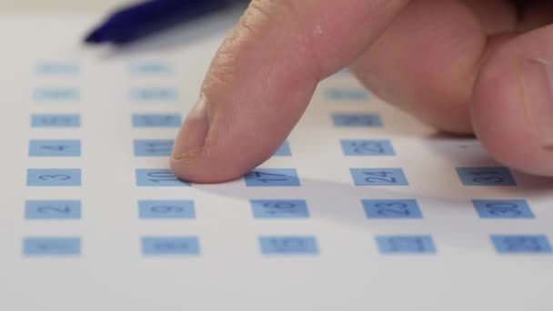 Planification Vérification Horaire Quotidien Jour Férié Sur Calendrier Calcul Nombre — Video