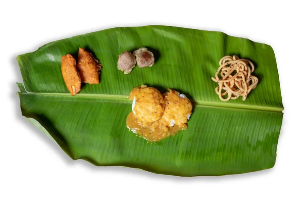印度节日期间 在香蕉叶上享用传统菜肴 在Diwali节提供早餐 李桑巴 甜的和碱的 — 图库照片