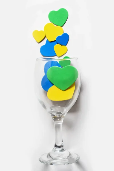 День Святого Валентина Багатокольорові Серця Склянці Ізольовані Білому Фоні — стокове фото