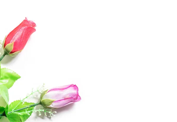 День Святого Валентина Червоні Рожеві Пластикові Троянди Білому Фоні — стокове фото