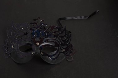 Siyah arkaplanda siyah maske izole