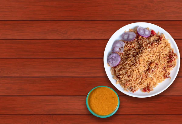 Schezwan Chicken Fried Rice Auf Einem Teller Mit Hühnercurry Einer — Stockfoto