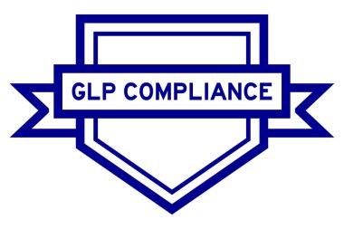 Beyaz arkaplan üzerinde GLP (İyi laboratuvar uygulamasının kısaltması) sözcüğüyle klasik mavi Pentagon etiket pankartı