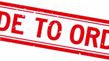 Grunge kırmızısı Kare Kare Mühür Mühür Zoon 'u beyaz arka plandan çıkarmak için yapıldı