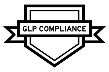 Beyaz arkaplanda GLP (İyi laboratuvar uygulamasının kısaltması) sözcüğüyle klasik siyah Pentagon etiket pankartı