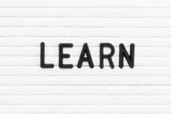 Black Color Letter Word Learn White Felt Board Background — Stock Photo, Image