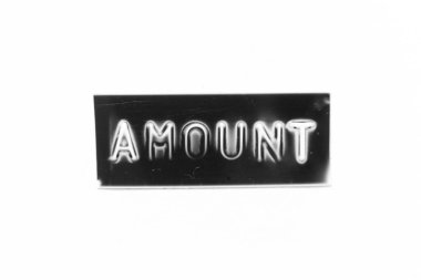 Beyaz kağıt arkaplan üzerine kelime miktarı kabartmalı siyah renk pankartıName