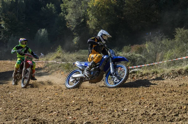 Lviv Ukraine Οκτωβριοσ 2021 Αθλητές Μοτοσικλέτας Δρομείς Ανταγωνίζονται Αγώνες Motocross — Φωτογραφία Αρχείου