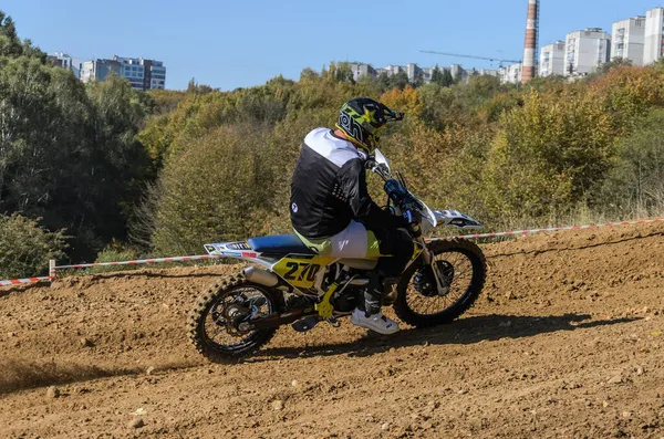 Lviv Ukraine October 2021 田径摩托车选手在赛道上的越野赛中竞争 — 图库照片