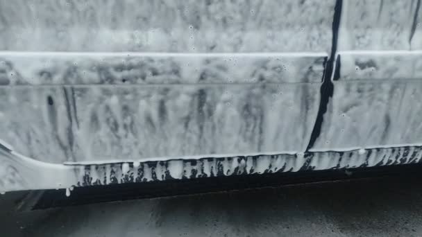 Espuma Ativa Para Lavar Carros Flui Para Baixo Carro Removendo — Vídeo de Stock