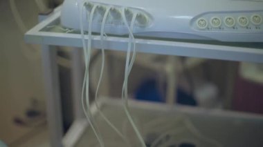 Misostimülasyon cihazının ağrı için alternatif bir ilaç olarak kullanımı, odak değişimi