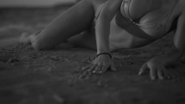 Ästhetik Eines Gesunden Und Fitten Weiblichen Körpers Fitness Bikini Meisterin — Stockvideo