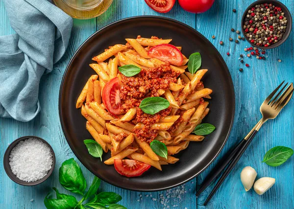 Pasta Bolognese Sauce Traditional Italian Dish Blue Background Top View — Stock Photo, Image