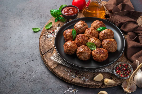 Basil Meatballs Tomato Sauce Spices Garlic Wooden Board Meat Dish — Stock Photo, Image