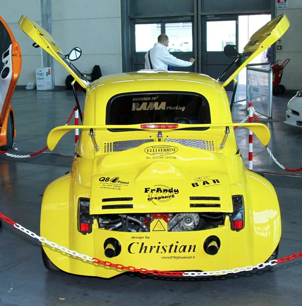 Rimini Italia 04 02 2011: Rimini Modifiye araba etkinliği özel Fiat 500, yüksek kaliteli fotoğraf
