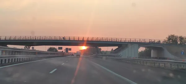 Tramonto Sull Autostrada Italiana Foto Alta Qualità — Foto Stock