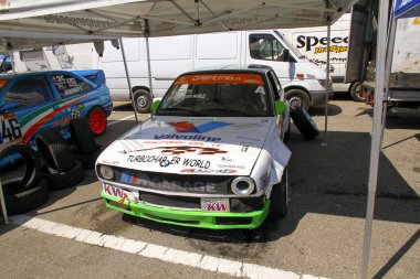 Rimini Italia 04 02 2011: Rimini Akort Otomobiller eski BMW drift araba etkinliği, yüksek kaliteli fotoğraf