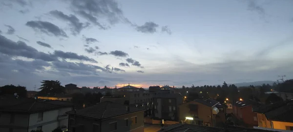 Красивий Захід Сонця Над Маленькою Країною Бібіано Реджо Емілія Італія — стокове фото
